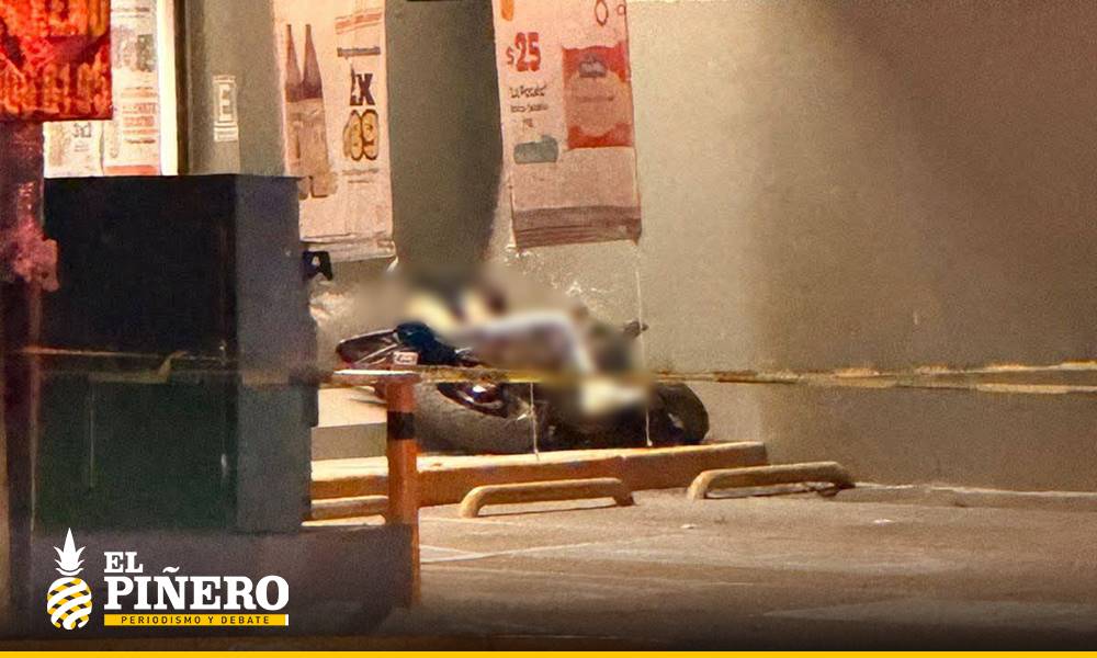 Joven motociclista pierde la vida tras impactarse contra un Oxxo en ...