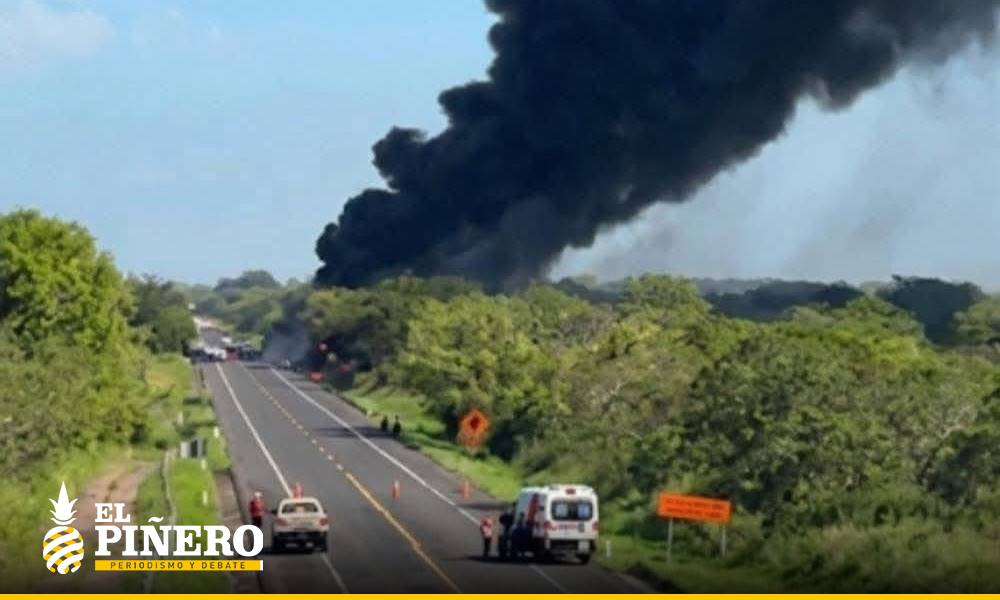 Tráiler cisterna se incendia tras volcadura y bloquea autopista en ...